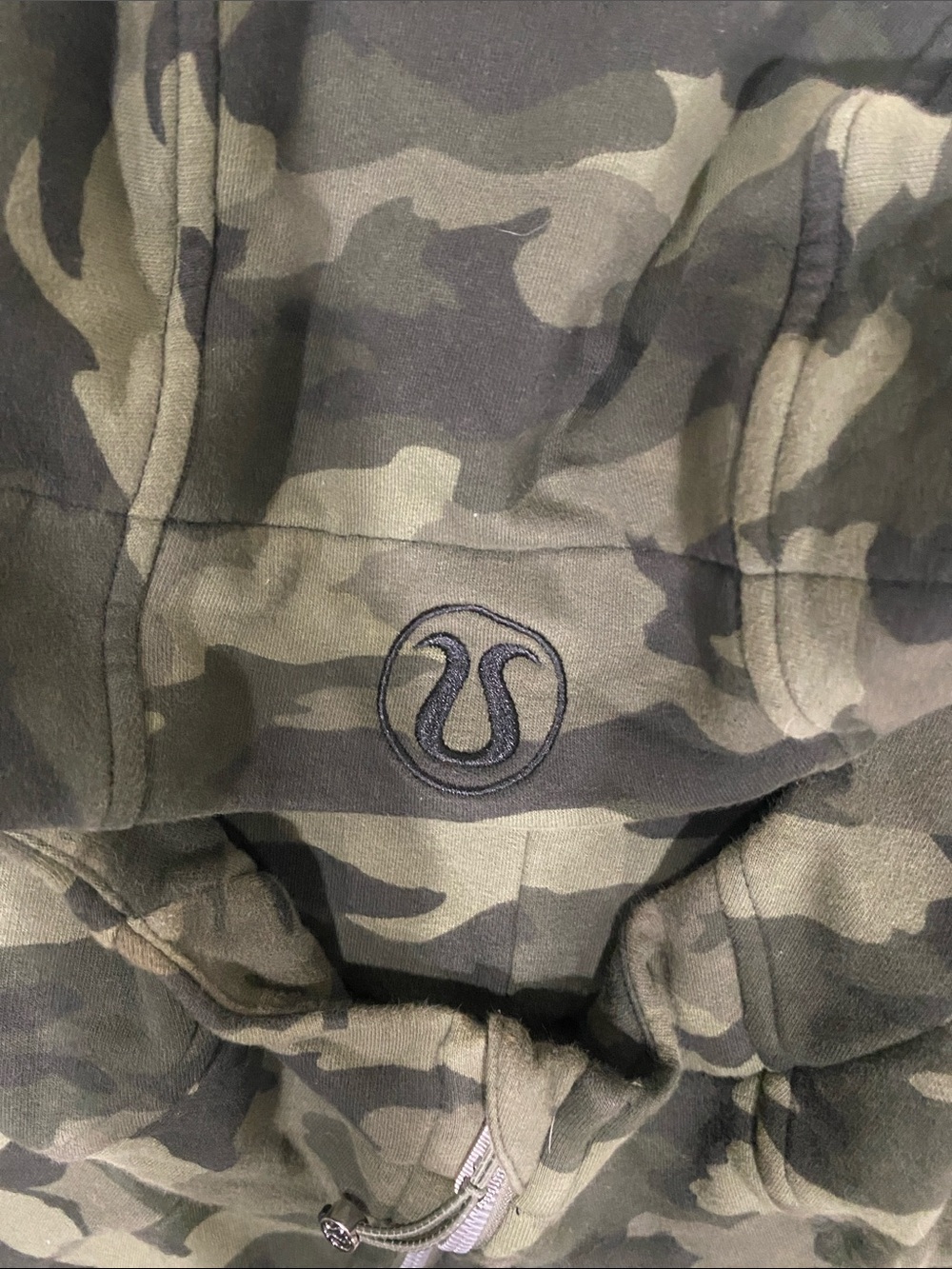 lululemon athletica Green & Black Camo Hoodie - Picture 2 of 3